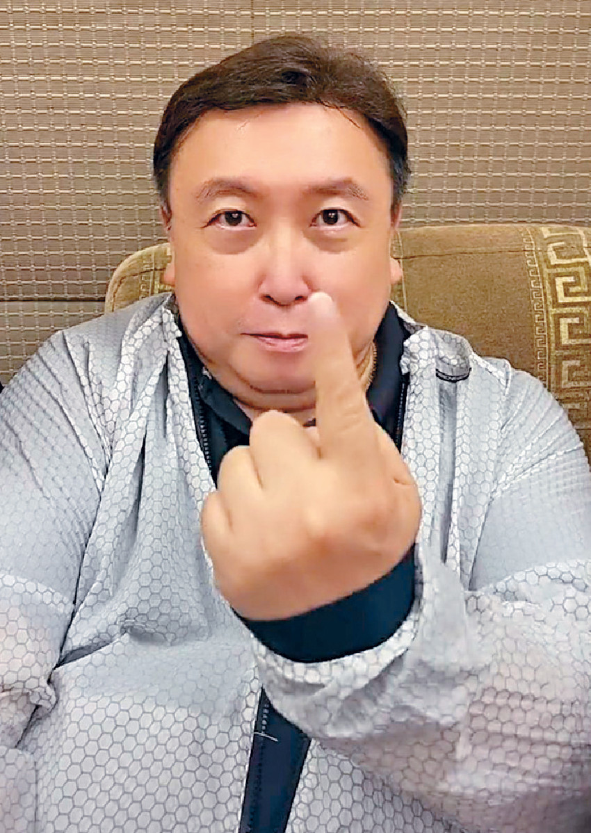 ■王晶開直播鬧爆李婉華。