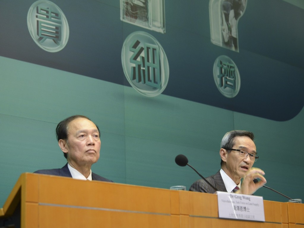 副主席黃澤恩(左),主席黃遠輝(右)