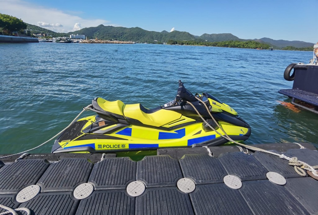 水上电单车可以在泳客、独木舟及直立板附近，灵活地及低风险地移动。