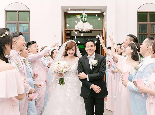 陈嘉宝与拍拖四年初恋男友黄颂祈于2017年结婚。