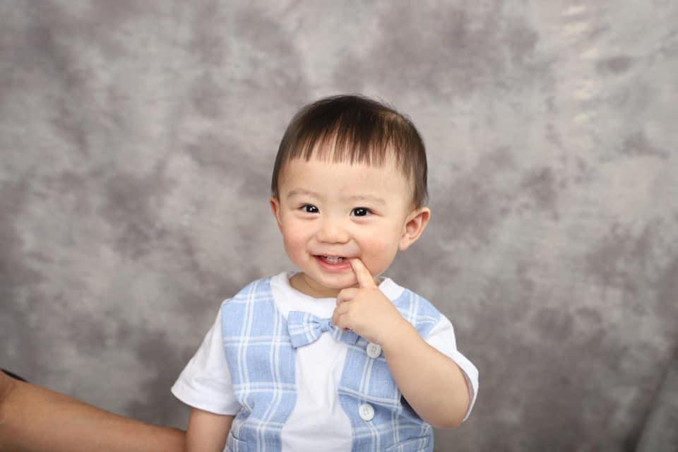 1歲男童區柏熙急需肝臟移植保命。區柏熙家長圖片