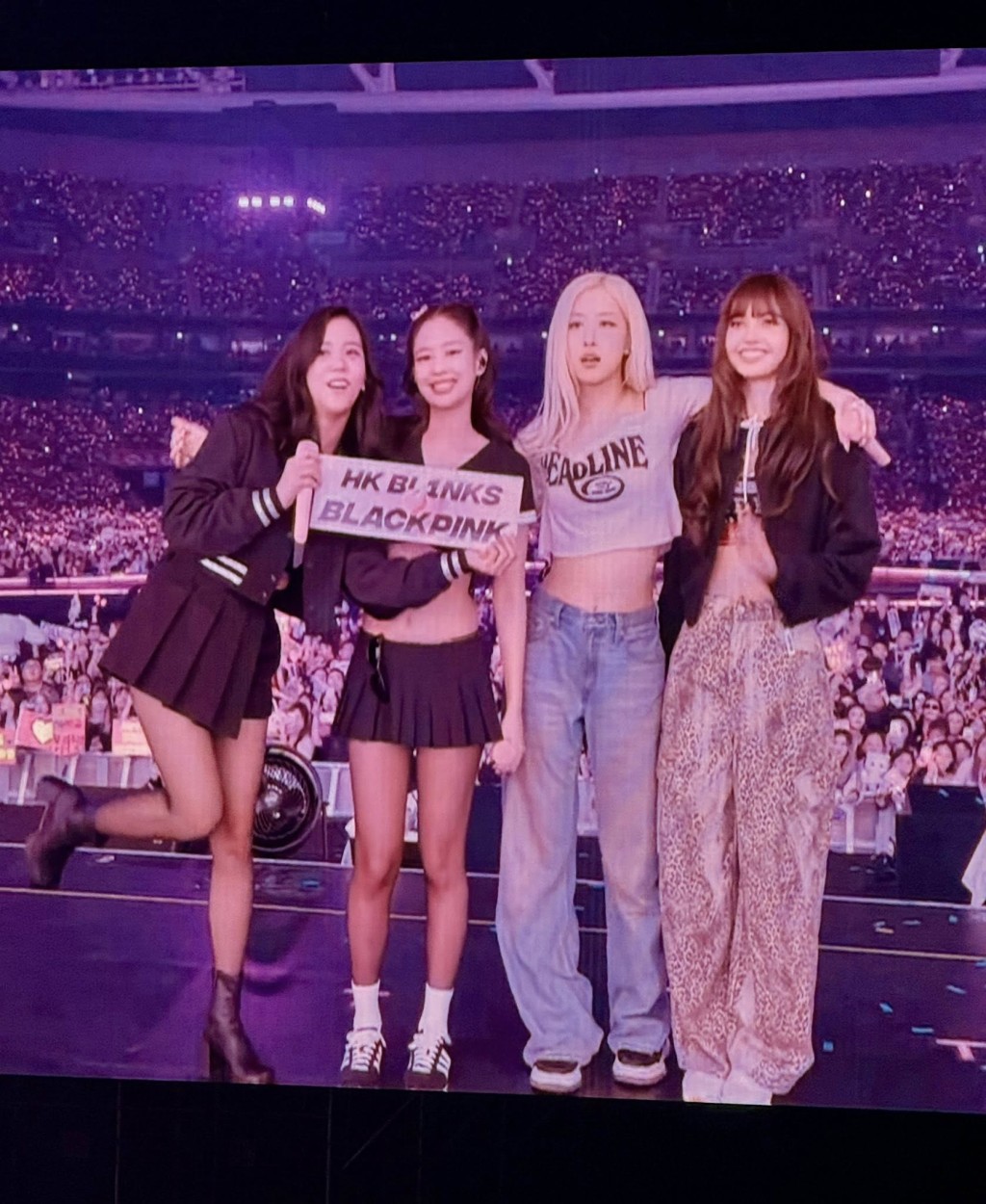 一连三场的“BLACKPINK WORLD TOUR IN HONG KONG”今晚（26日）于启德主场馆举行尾场