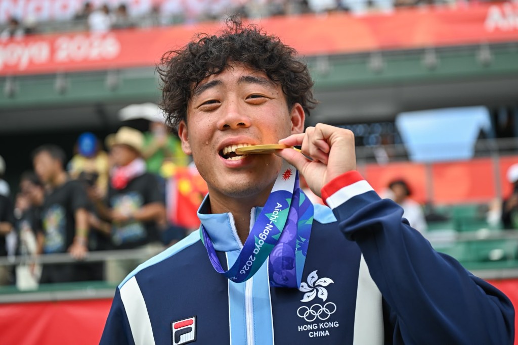 黄泽林夺得网球男单金牌。刘骏轩摄