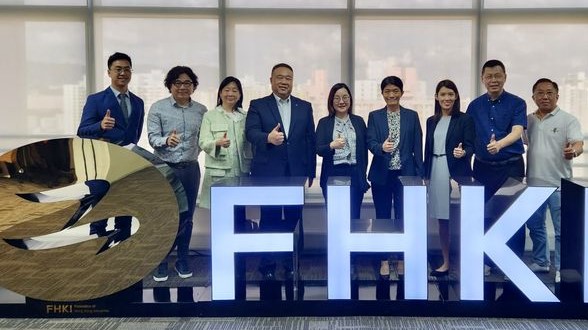 香港海關獲香港工業總會邀請，於前日（6日）舉辦線上線下簡介會，向越南商界推廣「自由貿易協定中轉貨物便利計劃」（「中轉易」）。香港海關fb