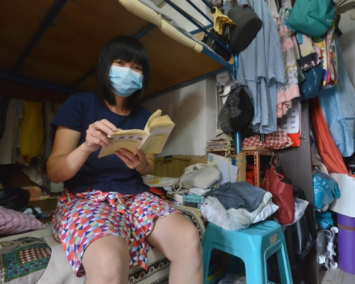 政府將會降低在職家庭津貼申請門檻,為期一年,以支援疫情間有經濟困難家庭。資料圖片
