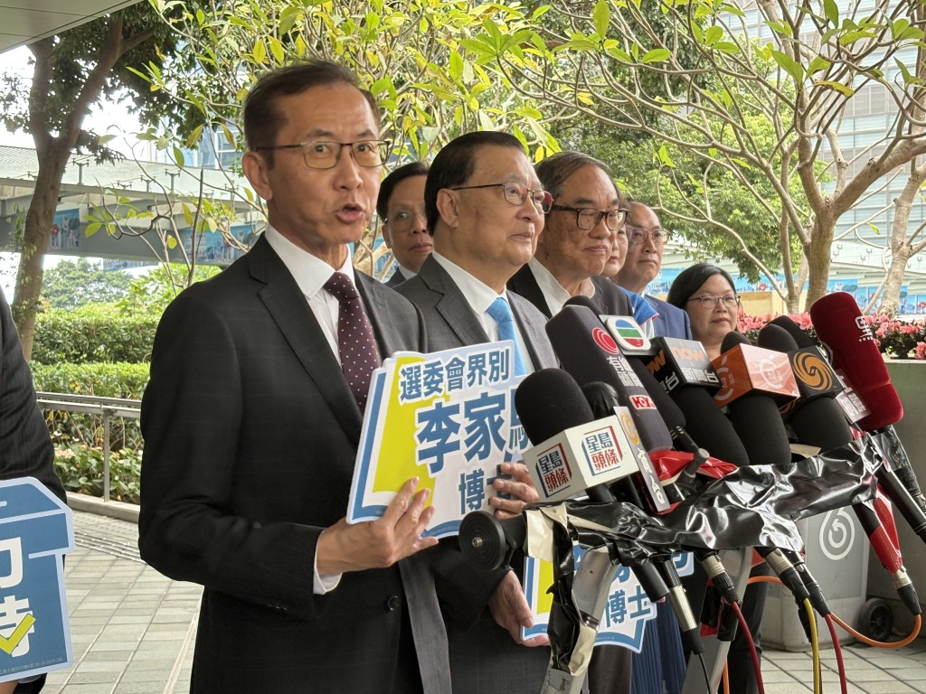 香港出版總會會長李家駒。 香港出版總會會長李家駒。