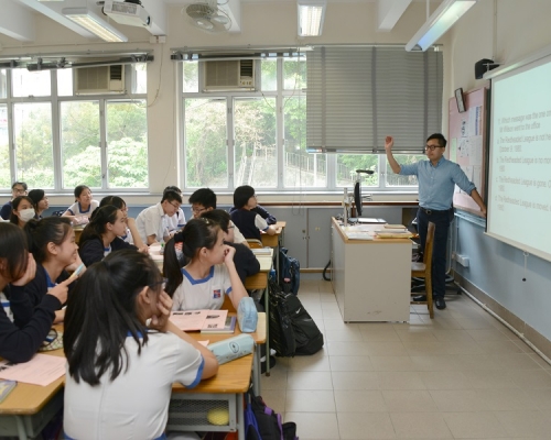 香港教师工作愈来愈繁重。资料图片