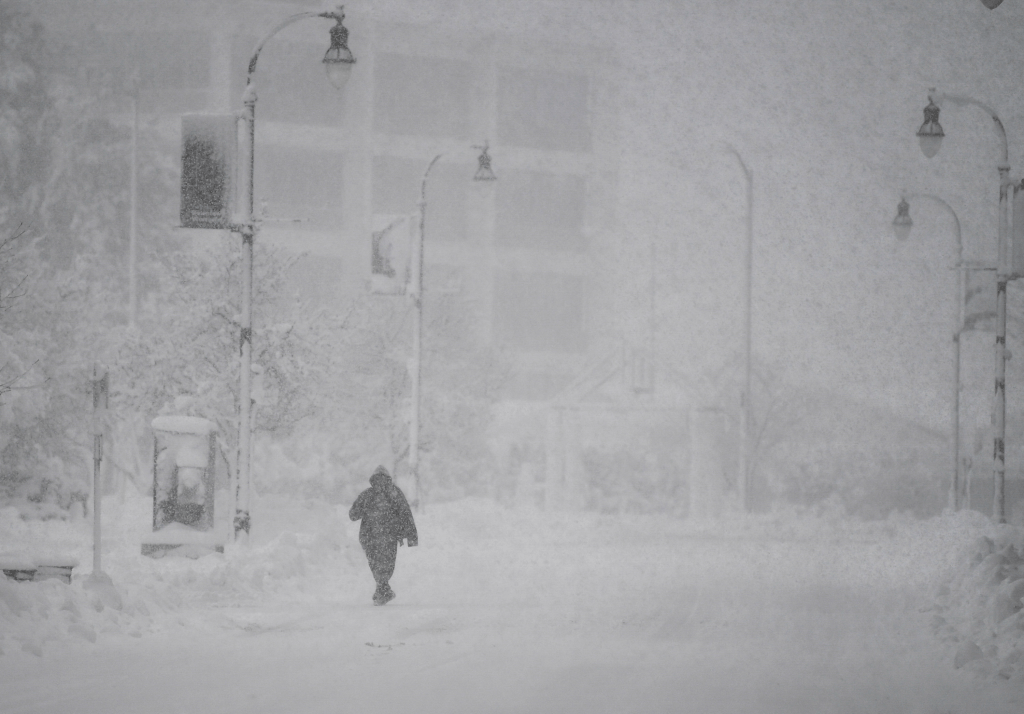 美國近日受到嚴重暴風雪侵襲。（路透社）