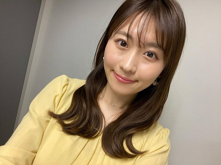 愛子咁靚女,坤哥應多啲俾人睇吓。