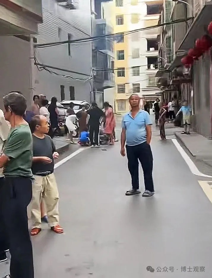 事發地點位於耒陽若蘭小學大門口附近。微博圖片 事發地點位於耒陽若蘭小學大門口附近。微博圖片