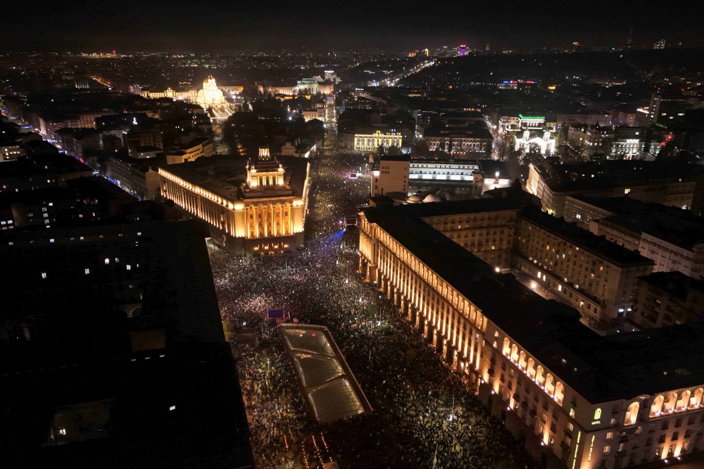 保加利亞爆發反政府示威。路透社