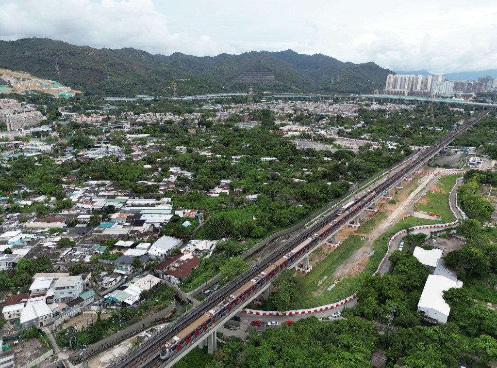 洪水橋新發展區的用地，會納入局方在該區構建大型產業園區的計劃。