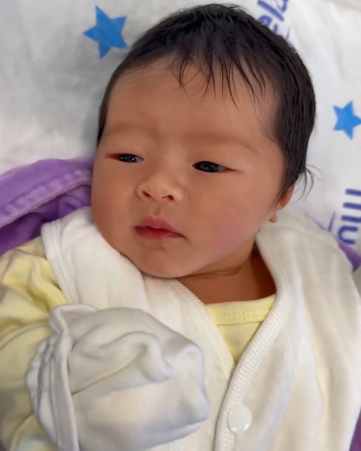 曾淑雅的女兒萌爆兼髮量驚人。 曾淑雅的女兒萌爆兼髮量驚人。