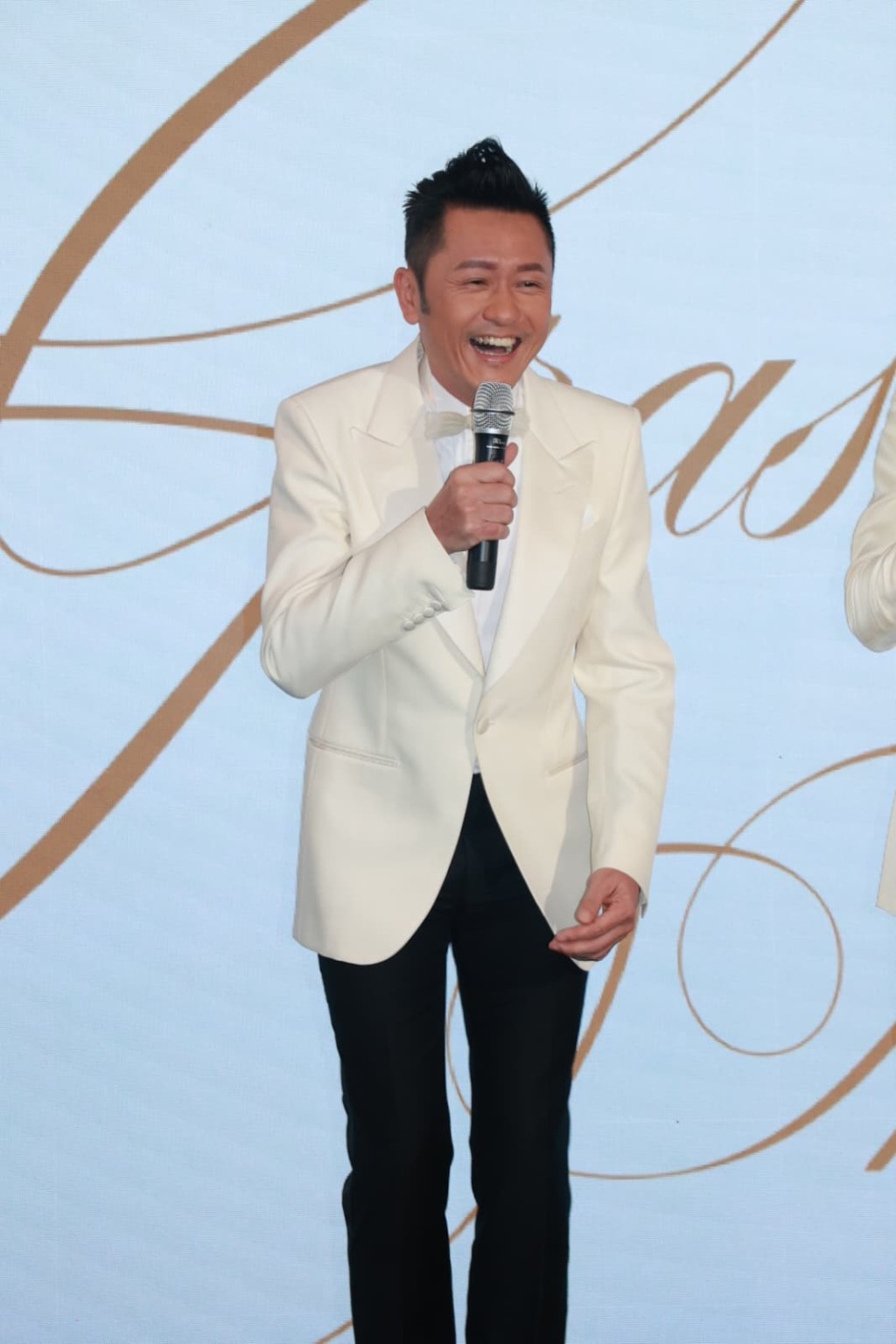 蘇志威感恩由屋邨仔走到世界各地，代表香港宣傳廣東歌。