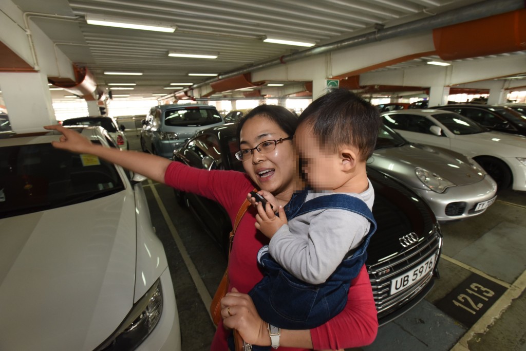 潘婦稱再也不敢讓兒子碰車匙。梁國峰攝