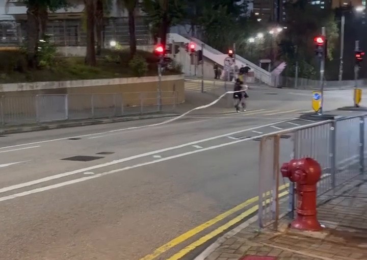 facebook截圖（資料來源：Din Dong ＠facebook車cam L（香港群組））