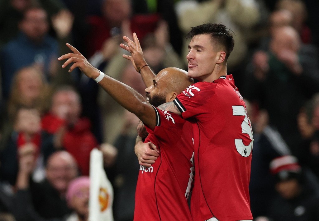 些斯高被批評表現不及麥比奧莫和根夏。路透社