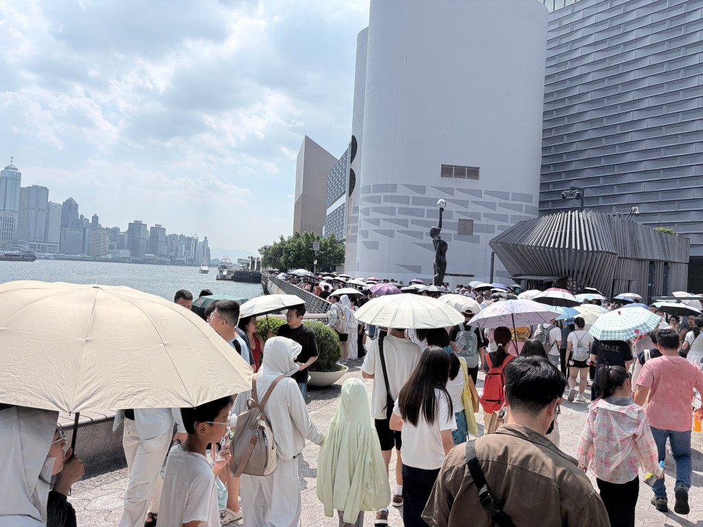 天文台下午錄得最高氣溫36.9度。 天文台下午錄得最高氣溫36.9度。