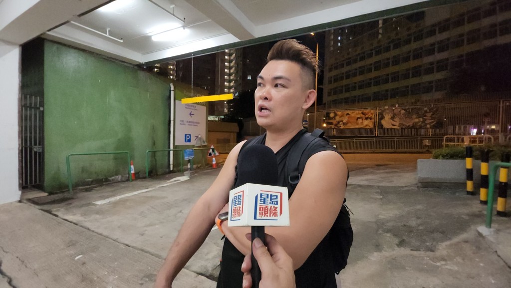 車主陳先生到場移車,稱曾目睹其他車輛不幸完全沒頂,故不敢怠慢。 車主陳先生到場移車,稱曾目睹其他車輛不幸完全沒頂,故不敢怠慢。