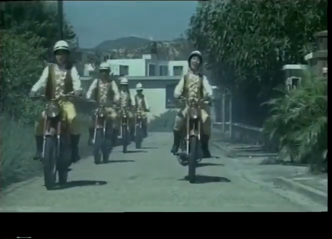 《飞男飞女》是1969年电影。