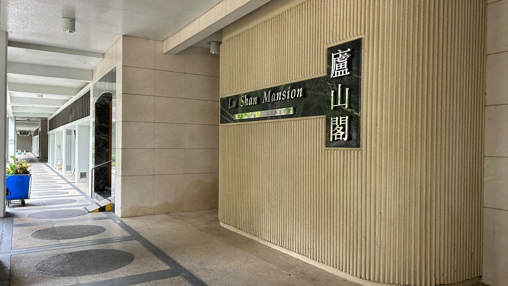 太古城發生母女墮樓悲劇。蔡楚輝攝 太古城發生母女墮樓悲劇。蔡楚輝攝