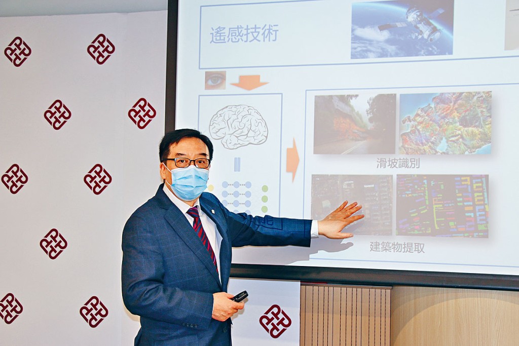 史文中稱,團隊研發的新冠疫情發病預測系統,可測出三天內有機會發病個案地區分布,準確度達八成半。