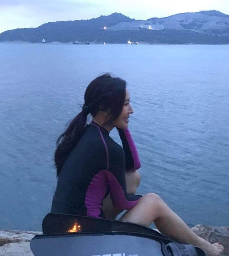 因為男友趁喺美國潛水時，好有心思咁喺海底求婚。