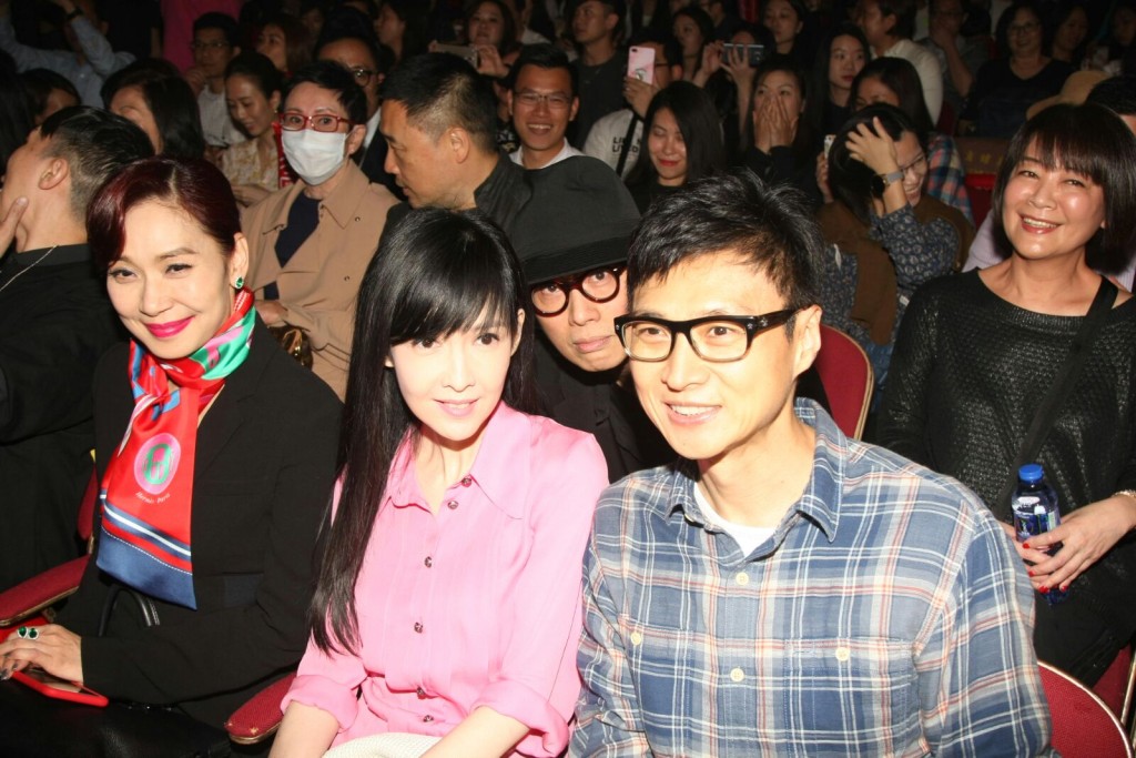 多名好友撐場。