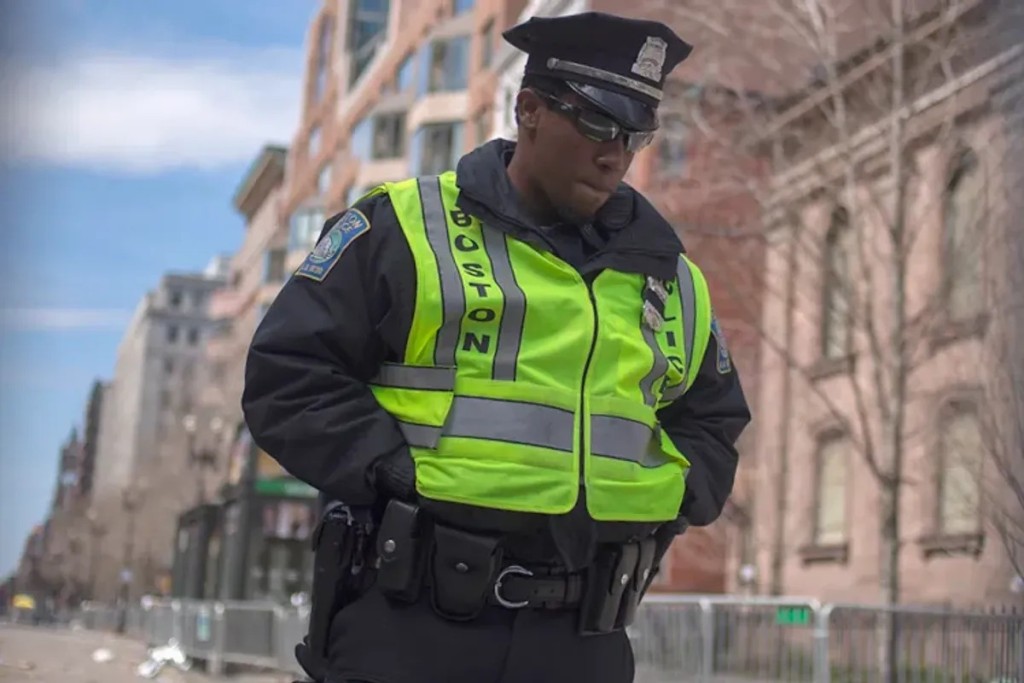 波士頓市一名警察。網上圖片