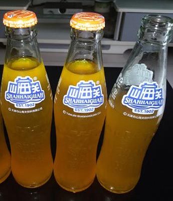 山海關汽水以橘汁口味最聞名。網圖 山海關汽水以橘汁口味最聞名。網圖