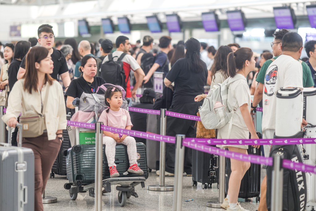 香港快運將於8月5日特別加開航班,提早出發往返沖繩。 香港快運將於8月5日特別加開航班,提早出發往返沖繩。