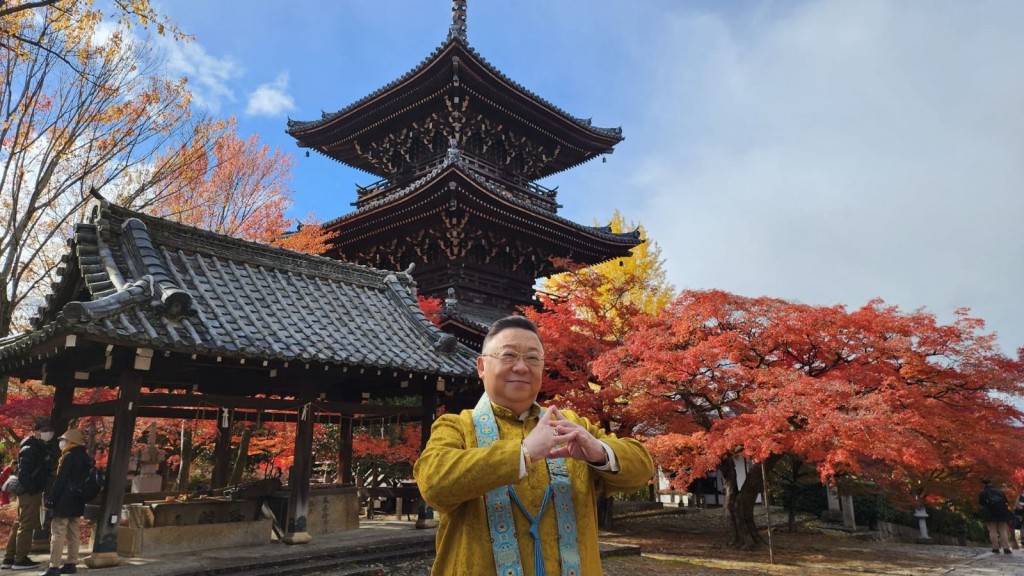 生於秋天金旺的季節,五行通常缺乏「木」,家居適合擺放多些花草樹木。 生於秋天金旺的季節,五行通常缺乏「木」,家居適合擺放多些花草樹木。