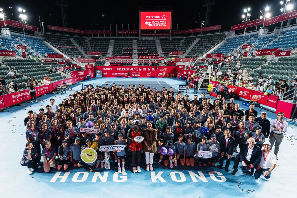 香港网球公开赛连续两年从全球 250 级别的国际巡回赛中脱颖而出,蝉联「WTA 年度最佳国际赛」,并首度夺得新设立的「WTA 年度进步奖」。公关图片 香港网球公开赛连续两年从全球 250 级别的国际巡回赛中脱颖而出,蝉联「WTA 年度最佳国际赛」,并首度夺得新设立的「WTA 年度进步奖」。公关图片