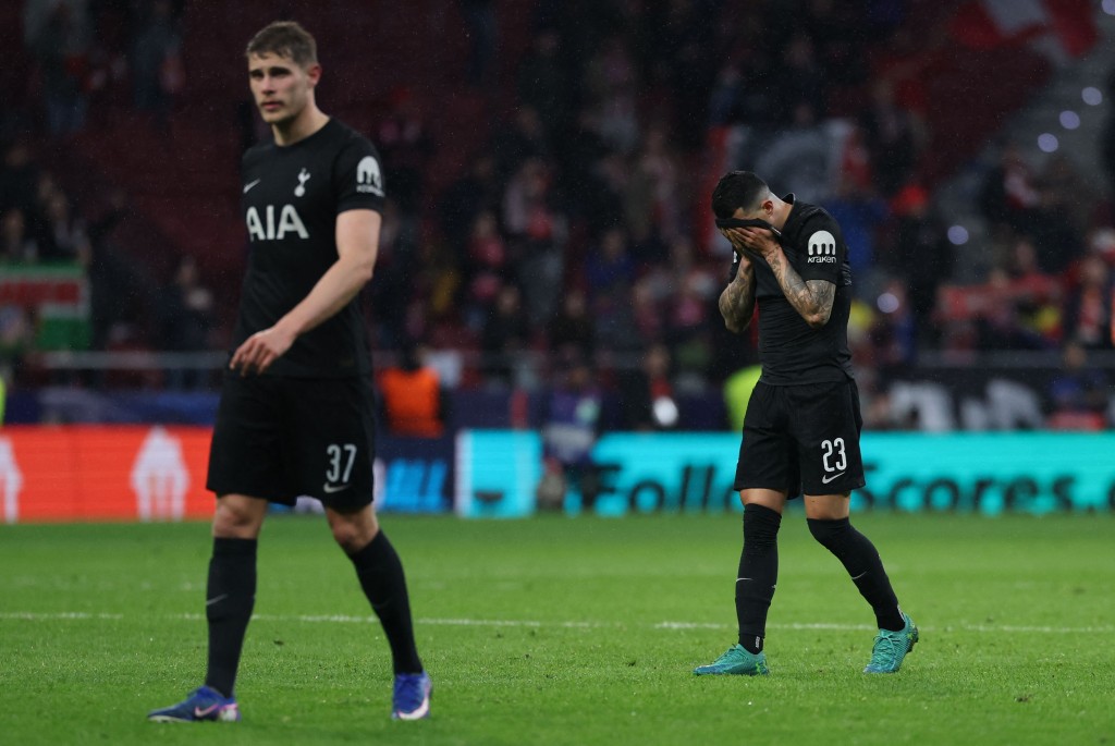 欧联16强首回合热刺作客2:5不敌马德里体会。法新社 欧联16强首回合热刺作客2:5不敌马德里体会。法新社