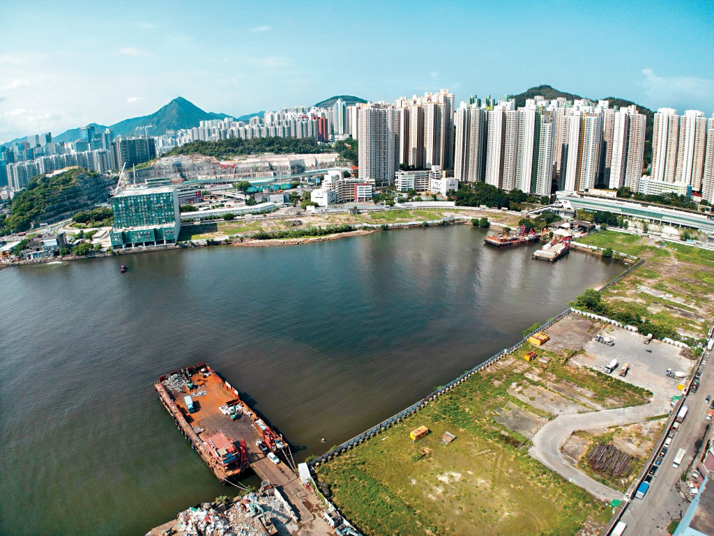 政府批出油塘灣項目補地價,涉及金額逾159億,但因金額偏高,財團拒絕接納,已提出上訴。