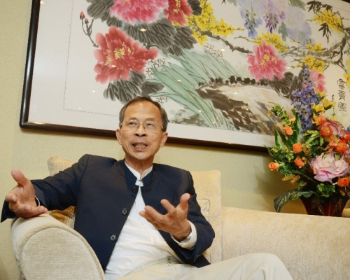 立法會前主席曾鈺成相信今次高官調動與內會風波無關,因高官任命最少一個月前已有決定。(資料圖片)