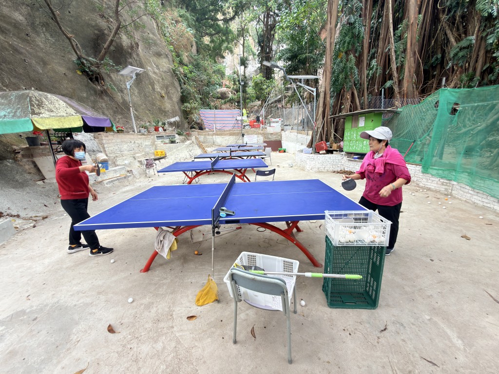 近年主教山一帶違規建設越來越誇張。資料圖片