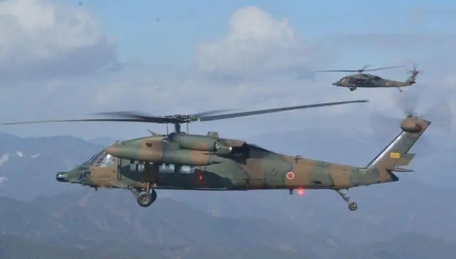 日本自衛隊直升飛機。