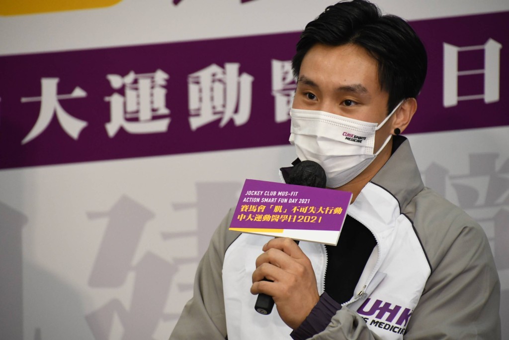 石偉雄透露近況,下月將往波蘭集訓。 本報記者攝