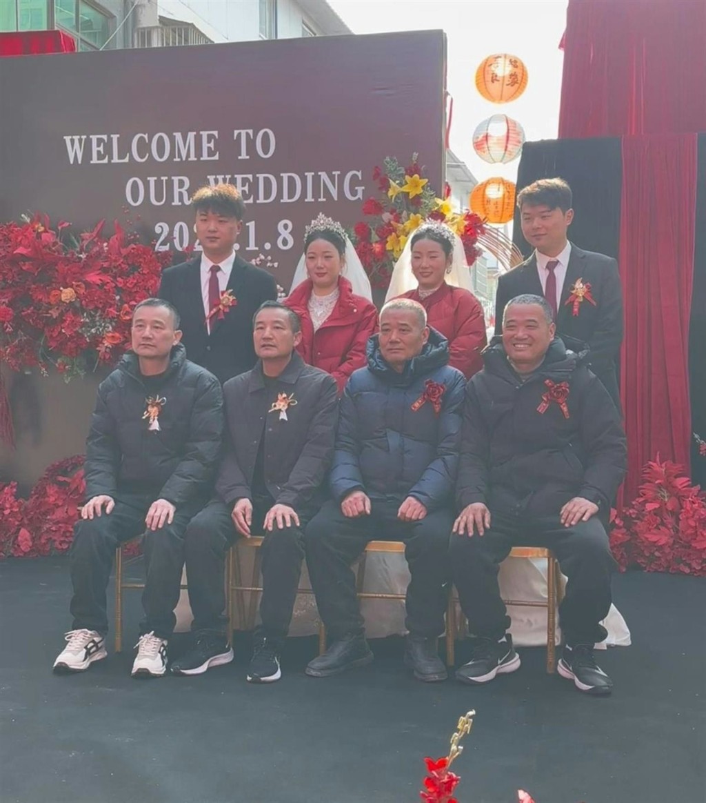 安徽阜阳双胞胎单女士与妹妹,也嫁给双胞胎兄弟。极目新闻 安徽阜阳双胞胎单女士与妹妹,也嫁给双胞胎兄弟。极目新闻