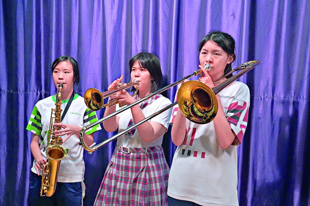 成立CCK爵士樂團，使學生能接觸不同的音樂風格。