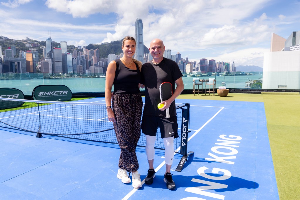 莎芭列卡與阿加斯訪港，他們在維港留下的身影，成為向國際說好香港故事的最佳名片