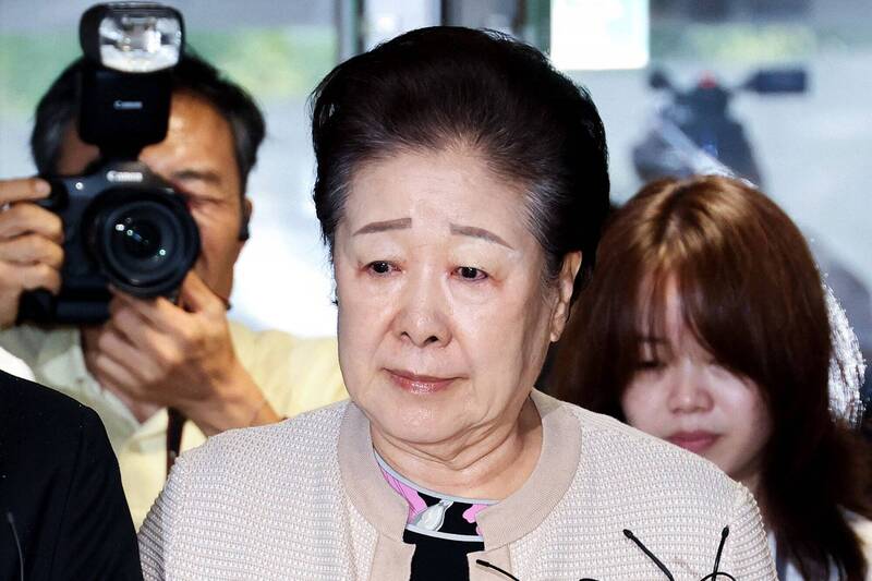 首爾中央法院批准逮捕韓鶴子。法新社