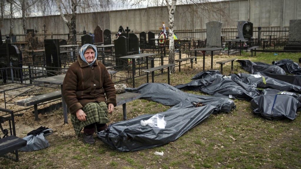 位于首都基辅附近的博罗江卡，当局在瓦砾堆下发现至少41具平民遗体。AP图片