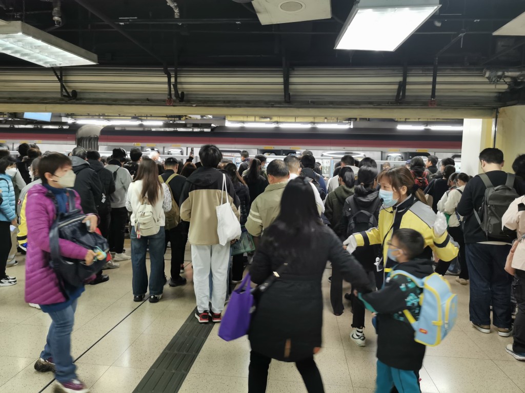 港鐵太和站附近周三（5日）有工程車故障。資料圖片