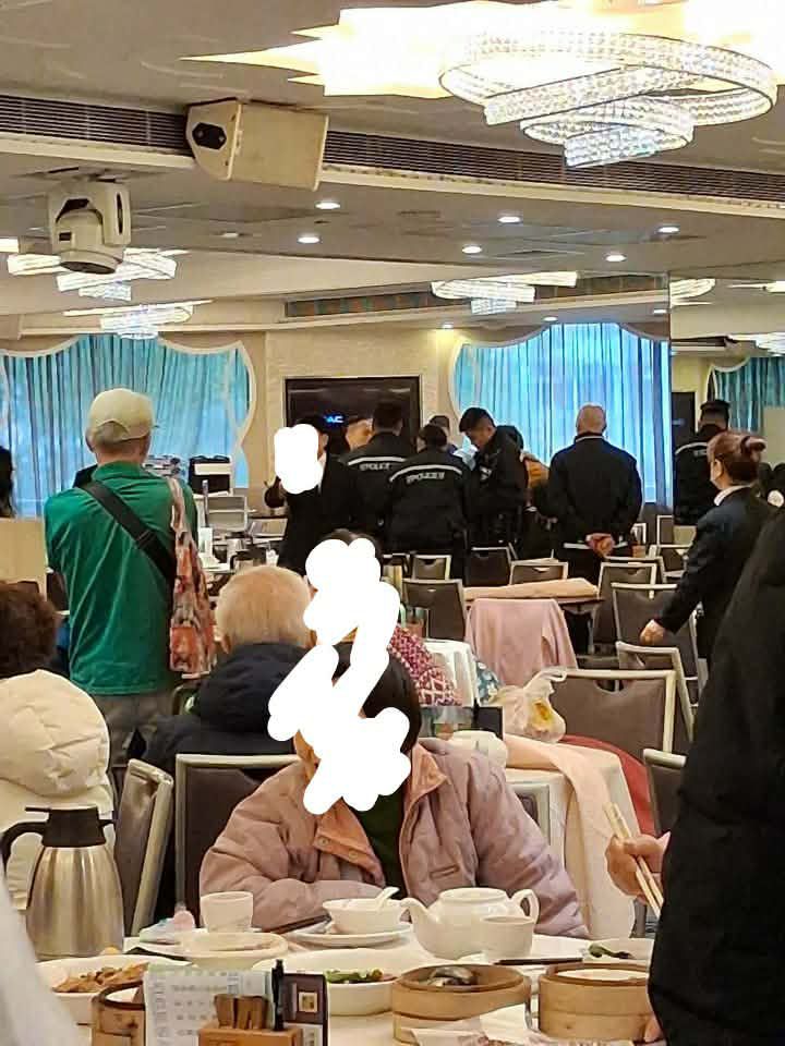 多名警員到場調查。網上圖片