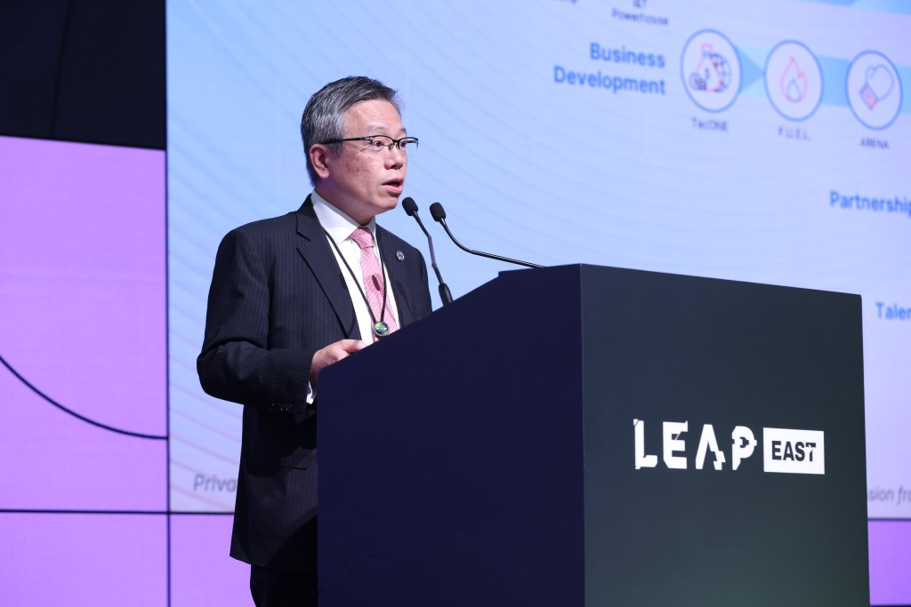 科技園公司行政總裁黃秉修於 LEAP East 主舞台發表主題演講，分享科技園公司如何發揮香港創科樞紐角色，支援企業拓展亞洲、中東及全球市場。