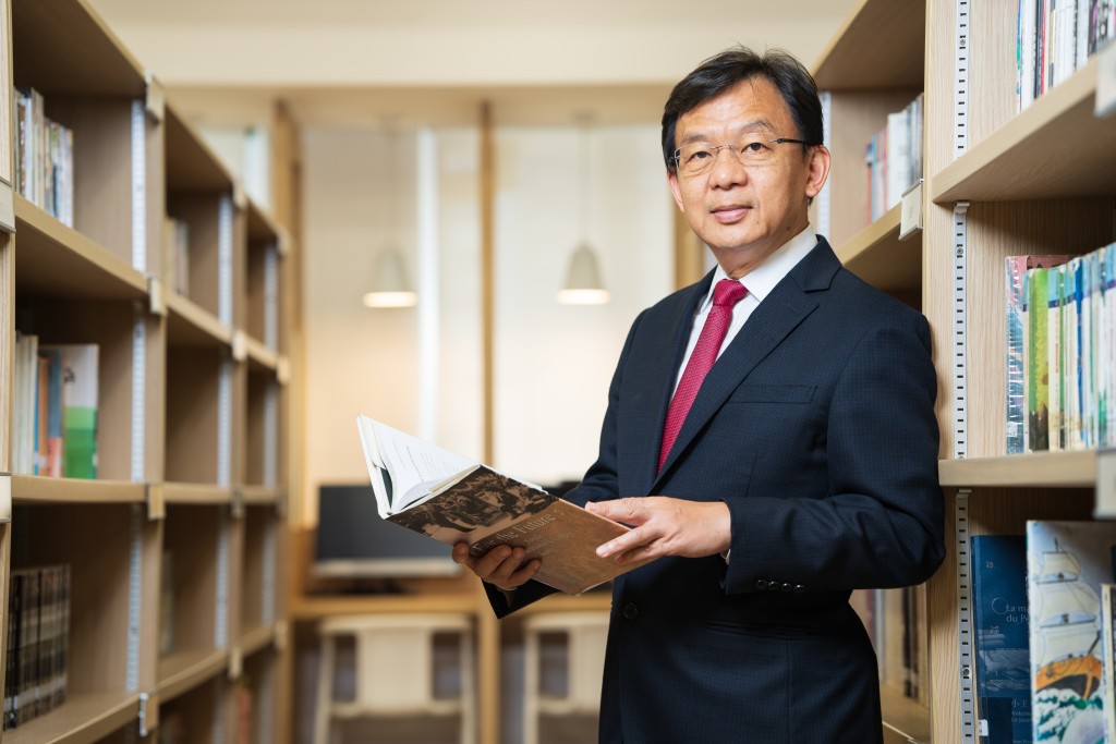 福建中學校長吳宏基認為現階段應鼓勵學生以AI作學習輔助工具。(福建中學提供) 福建中學校長吳宏基認為現階段應鼓勵學生以AI作學習輔助工具。(福建中學提供)