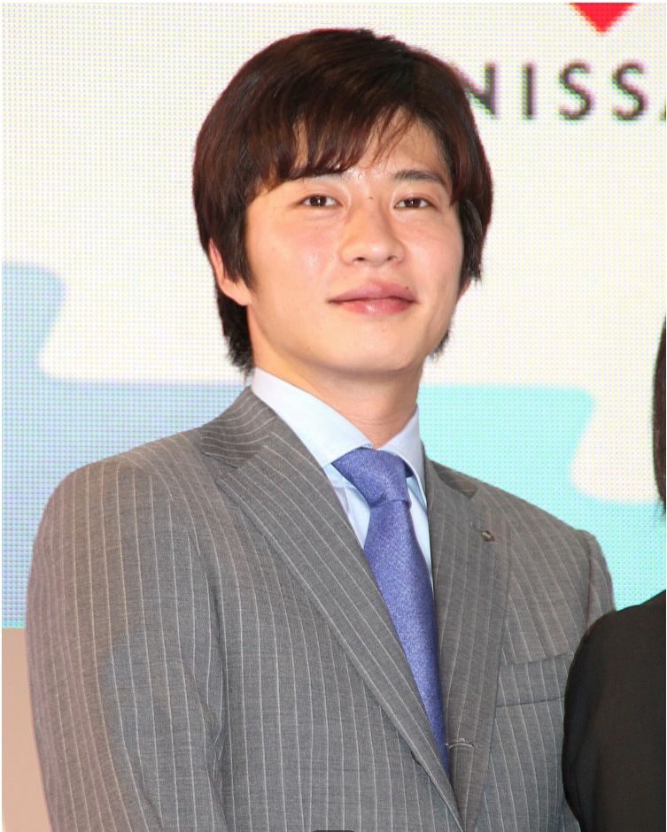 田中圭日前確診而需停工。