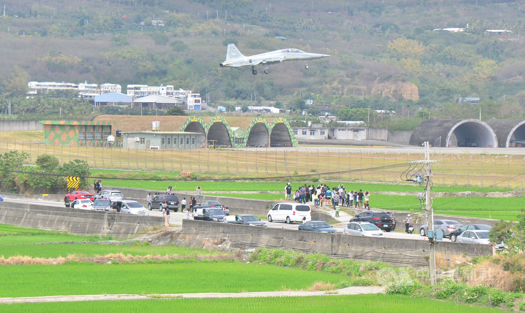 台軍志航基地有大量地下機庫。